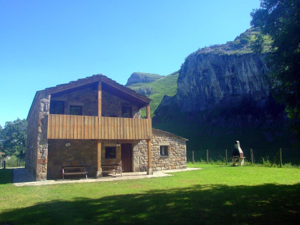 Las Hayucas San Roque de Ríomiera 外观 照片