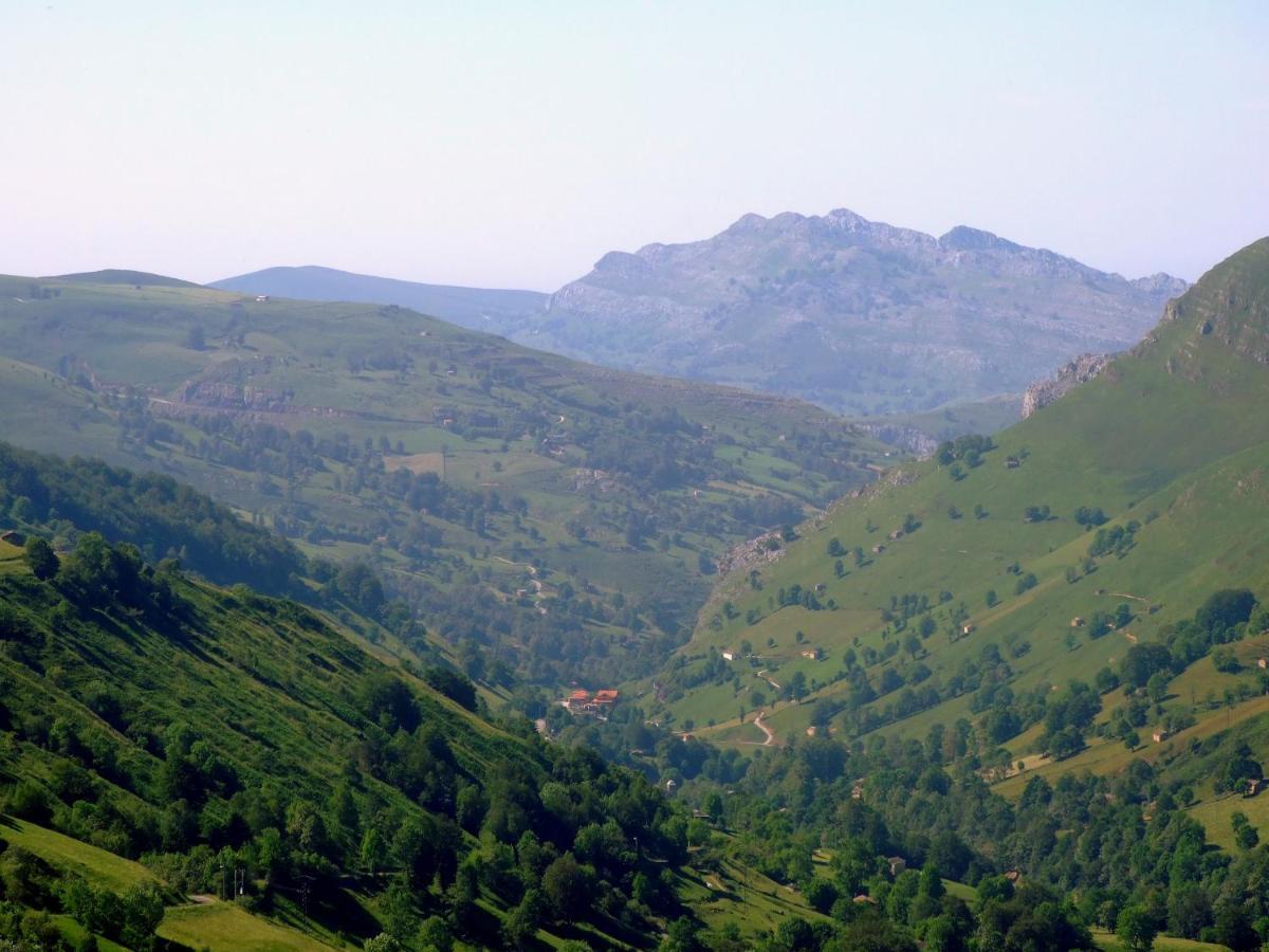 Las Hayucas San Roque de Ríomiera 外观 照片